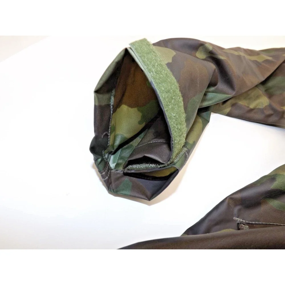 Vietnam Era Military Orc Indus.  Wet Weather Parka Rain Coat & Hood - Small-Med